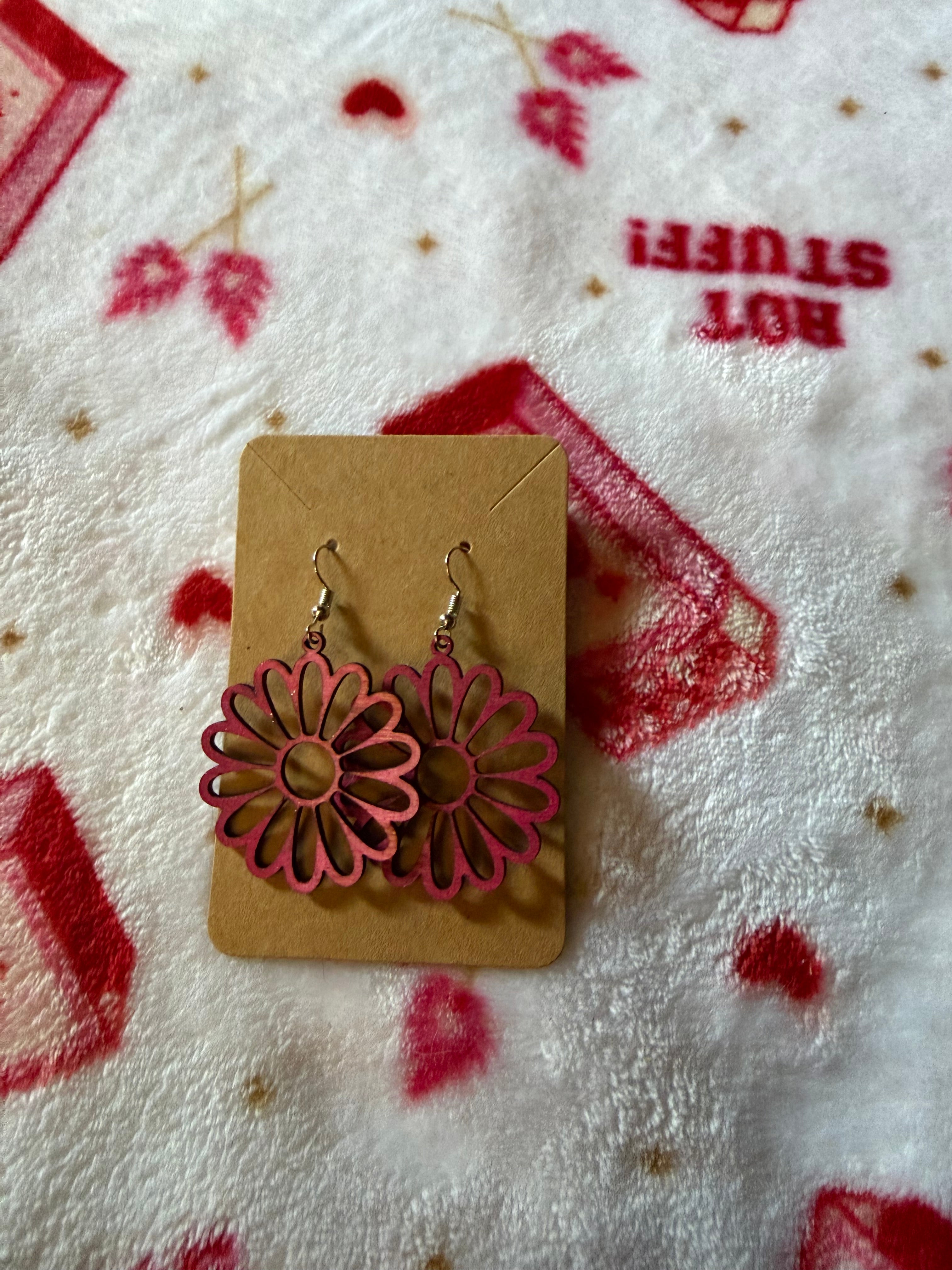 Daisy Flower Wooden Earrings 🌸